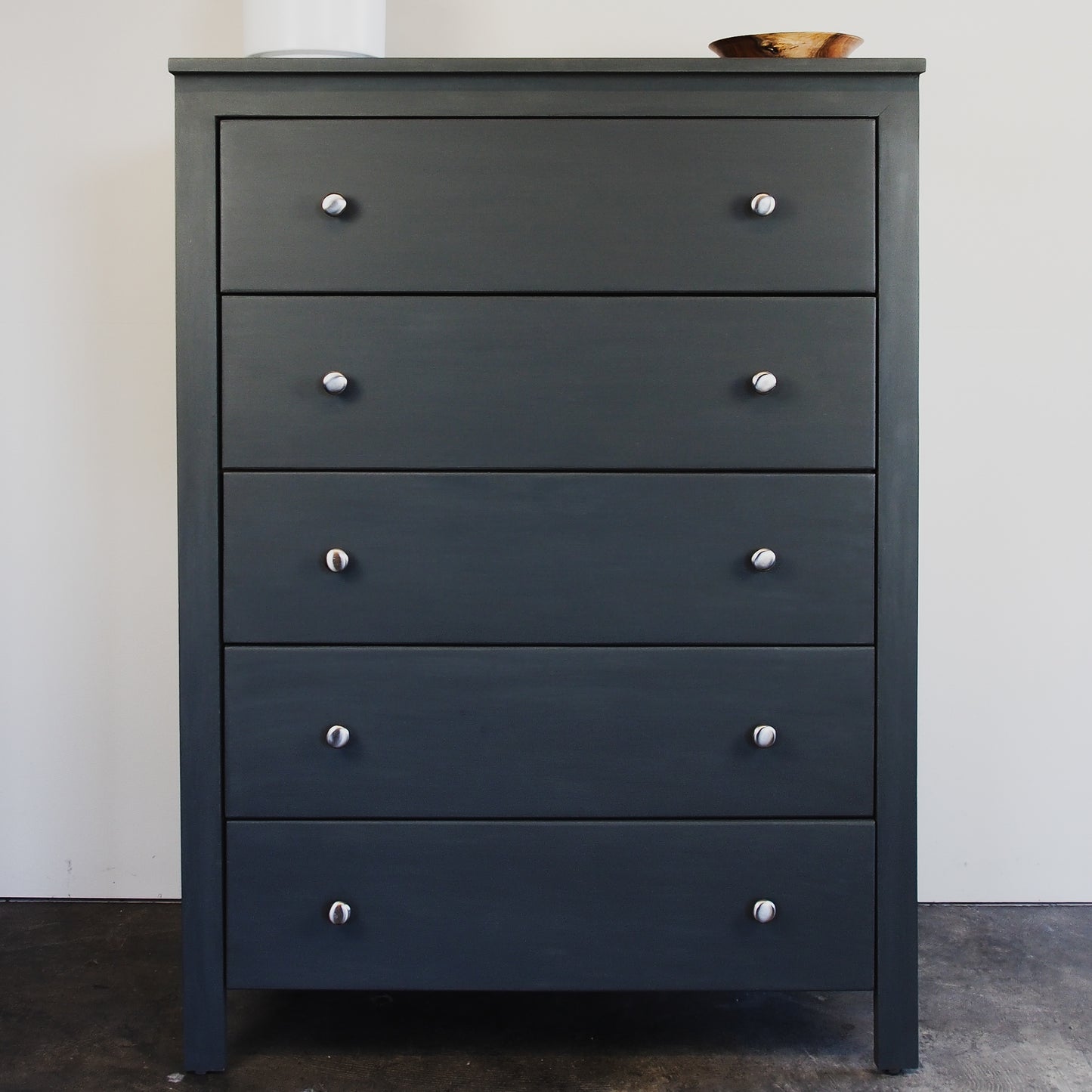 Chalk Effects Furniture Paint - Coalmine