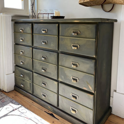Chalk Effects Furniture Paint - Baggy Green