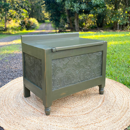 Chalk Effects Furniture Paint - Baggy Green